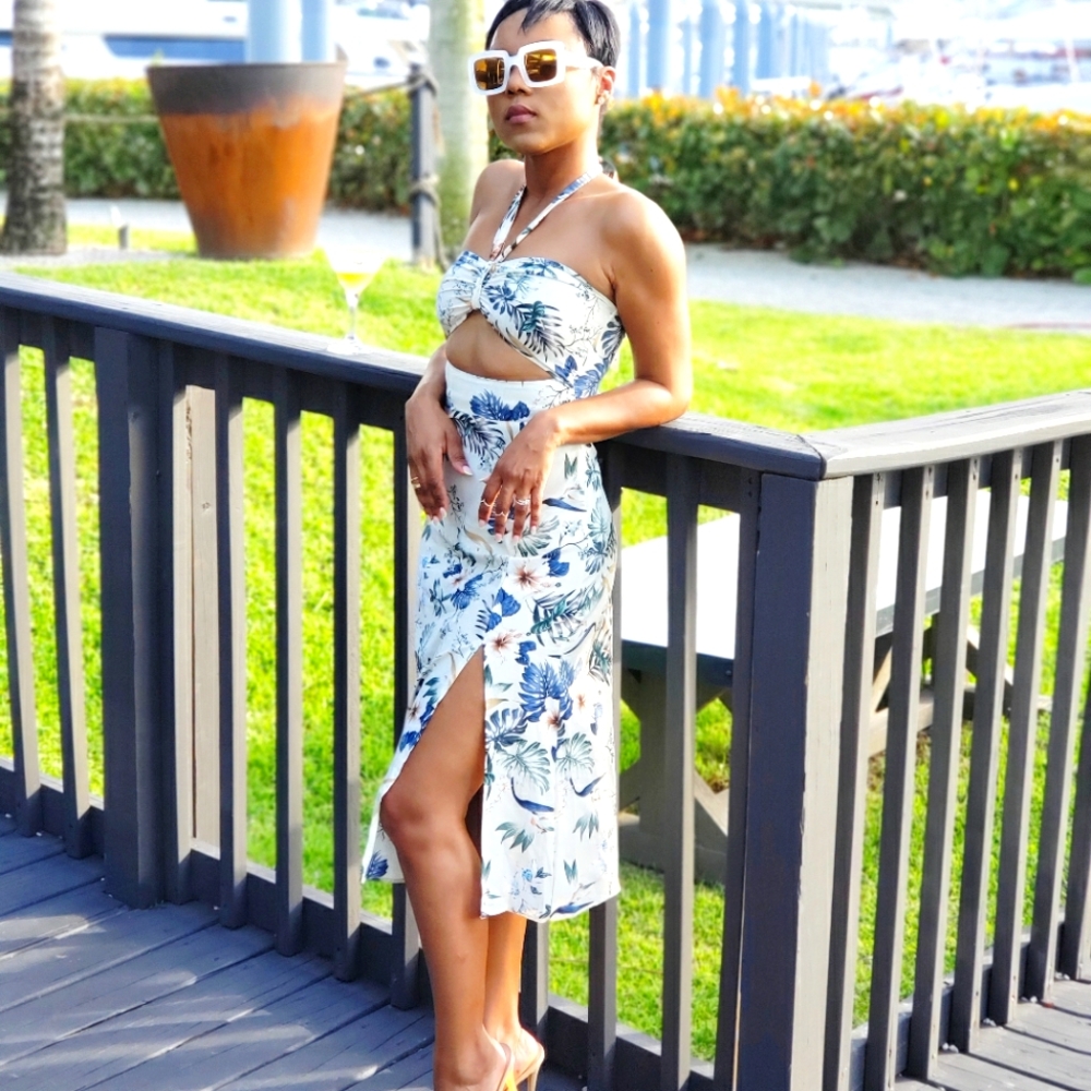 Vacation dress  - resort outfit - split thigh halter dress